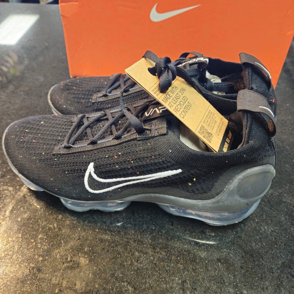 Nike Vapor Max Flyknit sz 10 women’s