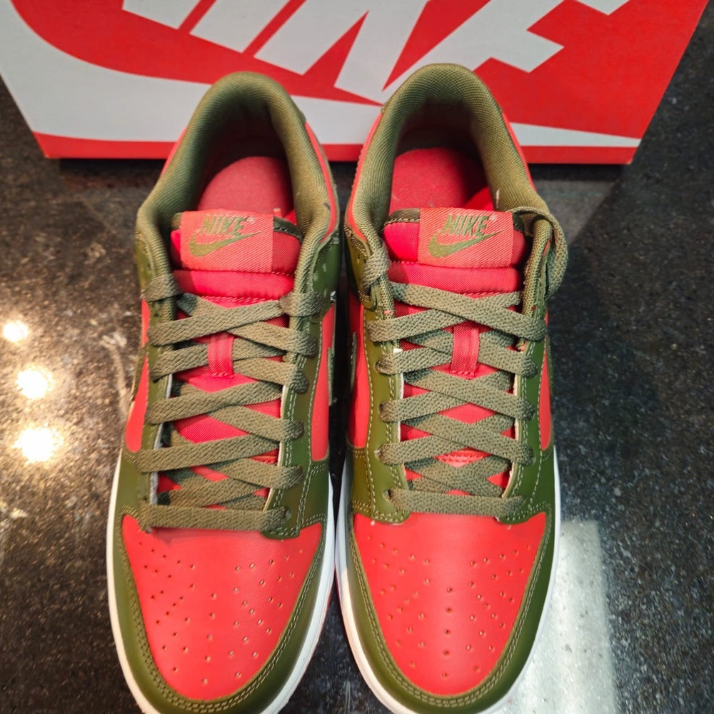 Sz 8 Mystic Red/Cargo Khaki/Mystic Red/White - DV0833 600