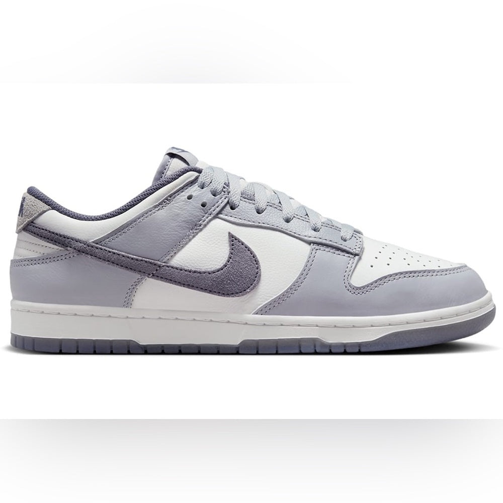 Sz 10 Nike Dunk Low SE
Light Carbon