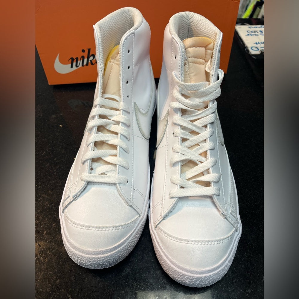 Nike Men's Blazer Mid '77 Vintage Shoes Sz various