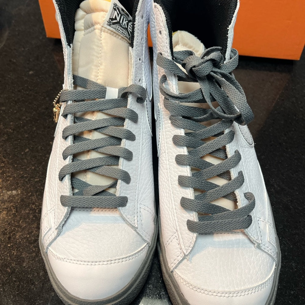 Sz 11 NIKE BLAZER MID '77 SE 50 YEARS OF HIP HOP CASUAL SHOES