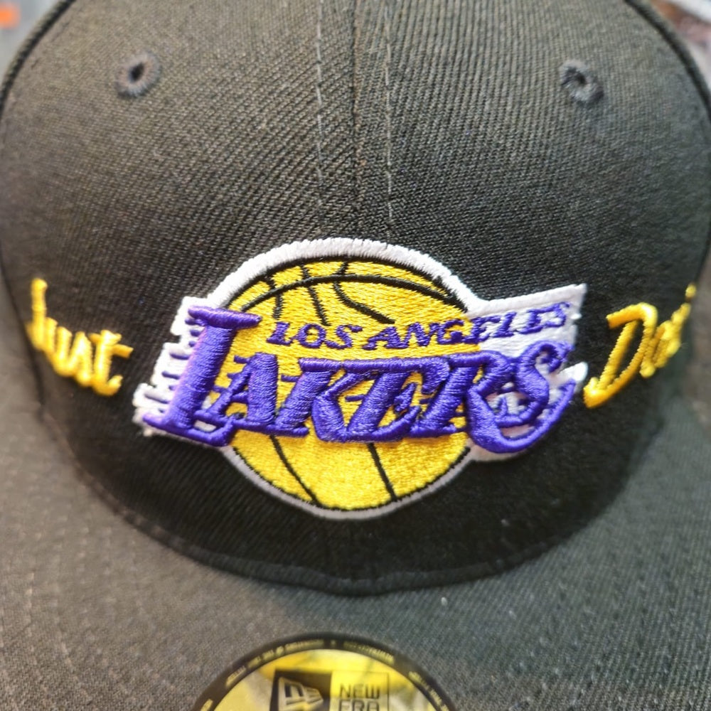 Sz 7 1/8 lakers fitted cap black