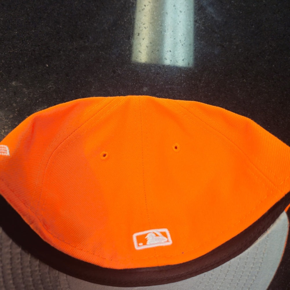 Sz 6 7/8 Fitted cap orange NY Yankee