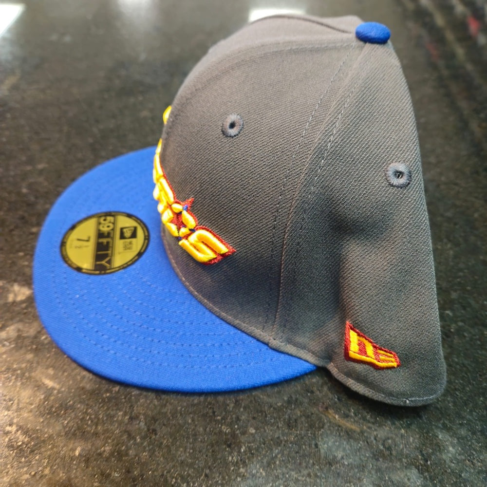 Sz 7 1/2 fitted cap Astro’s