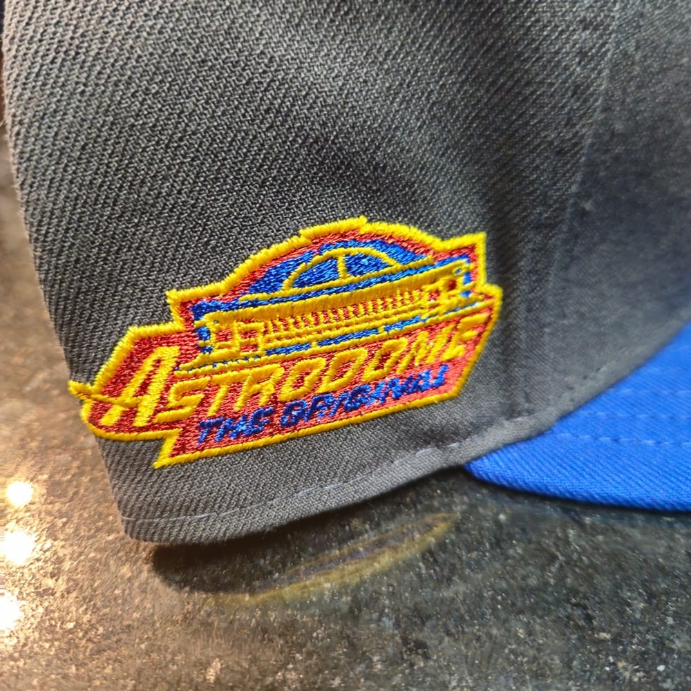 Sz 7 1/2 fitted cap Astro’s