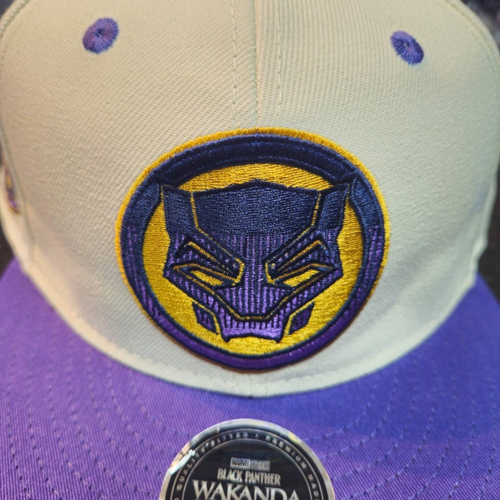 Sz Various wakanda fitted cap