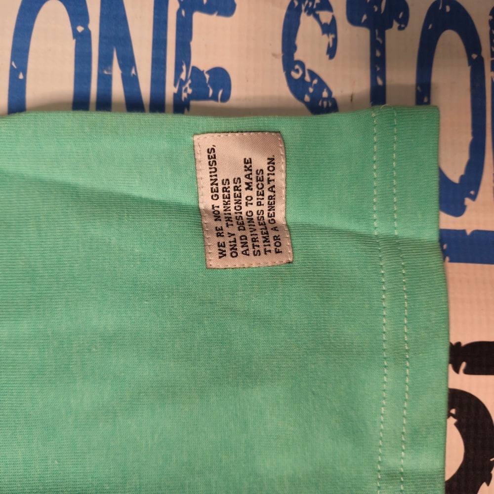 Teal graphic tee sz Various