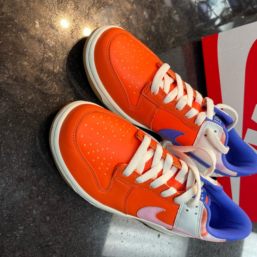 NIKE BIG KIDS DUNK LOW (SAFETY ORANGE / MED SOFT PINK-SAIL) sz 6.5 y