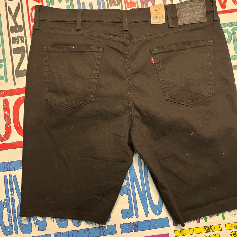 Sz 42 Levi jean shorts black
