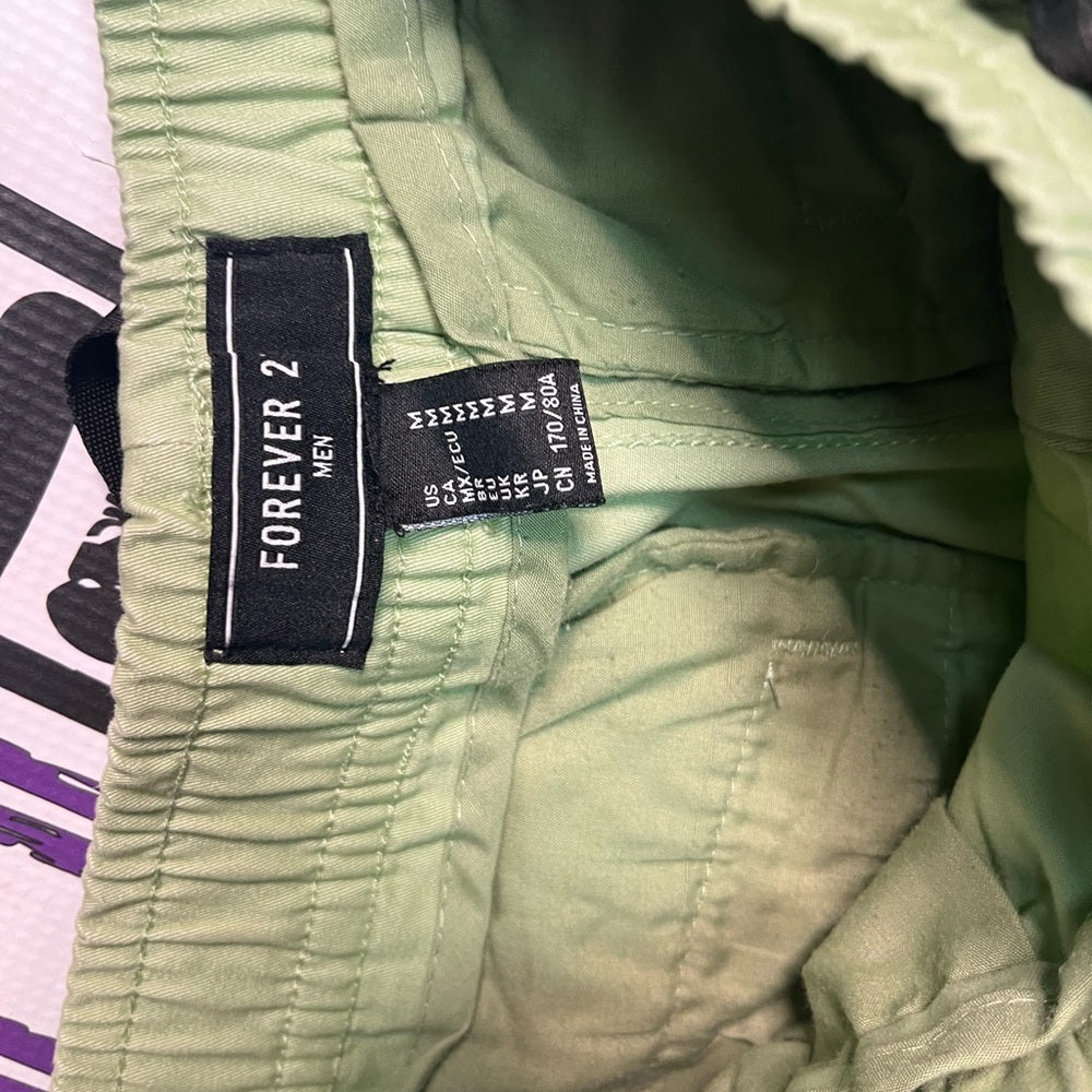 Sz Medium olive cargo joggers