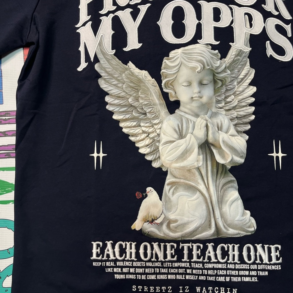 Pray for the pops graphic tee Sz various