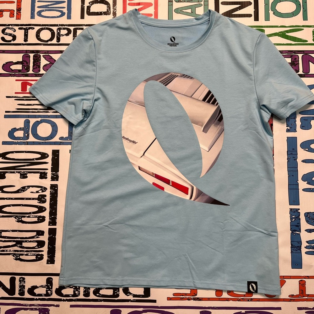 Qualified graphic Tee Sz various light blue