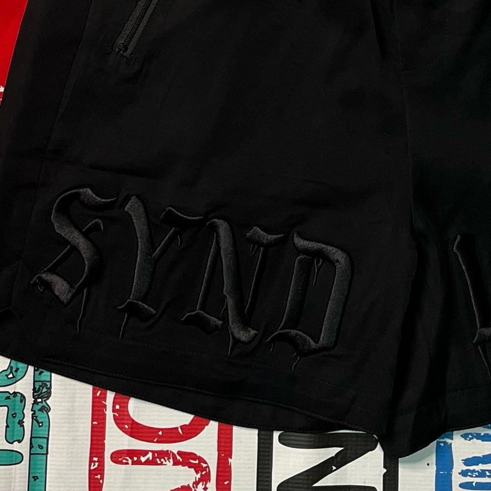 Syndicate embroidered jet black shorts sz various
