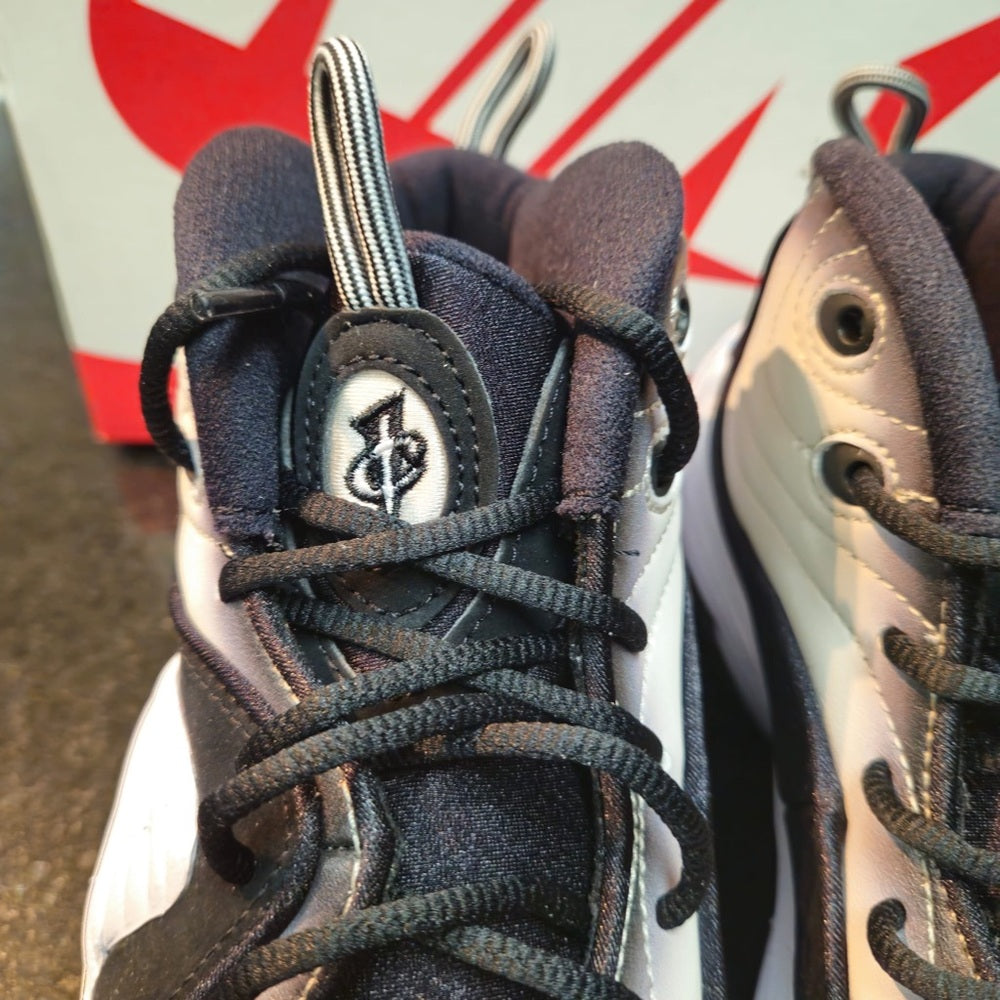 Air Penny Hardaway’s sz 8 white & black  Nwb