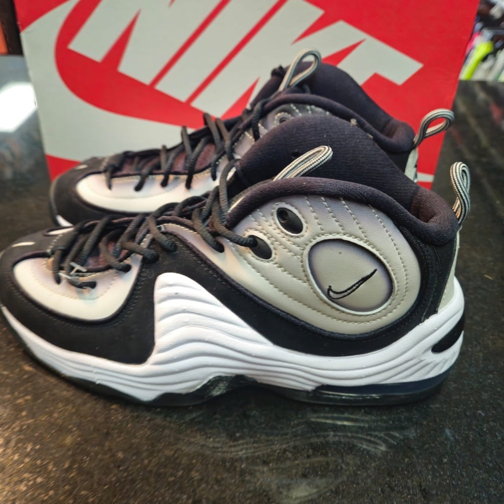Air Penny Hardaway’s sz 8 white & black  Nwb