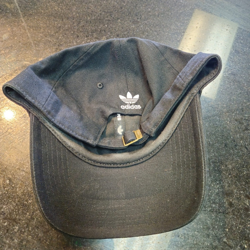 Adidas dad cap one size fits all