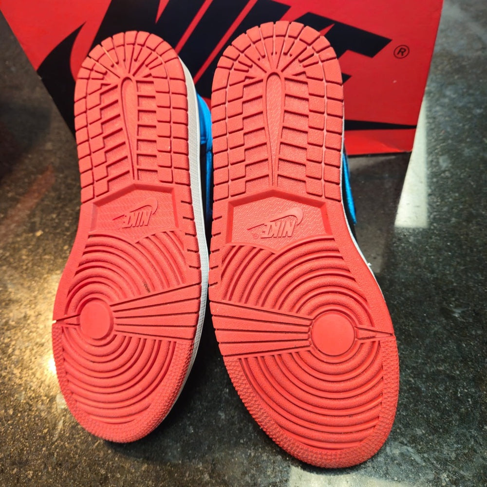 Jordan 1 'UNC to CHI' Size 7 women’s