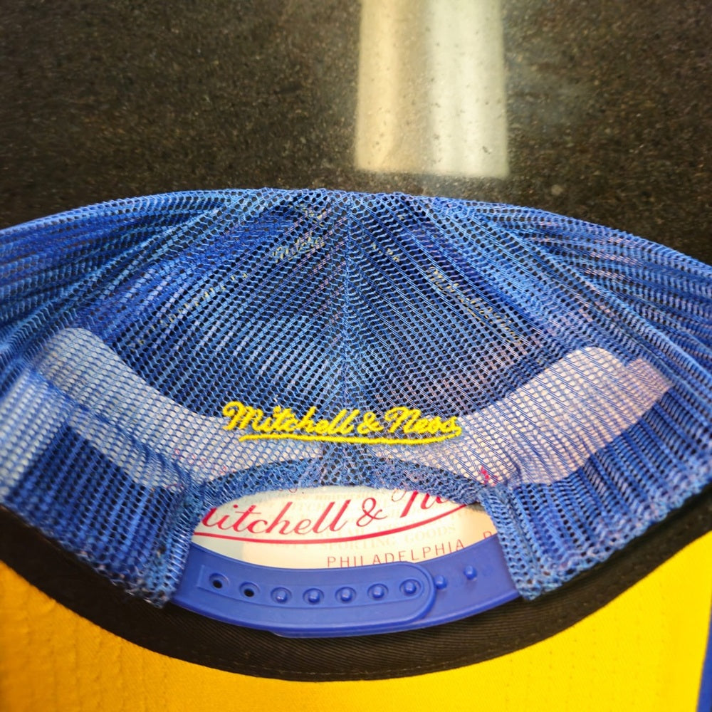 Golden State warriors trucker cap one size fits all