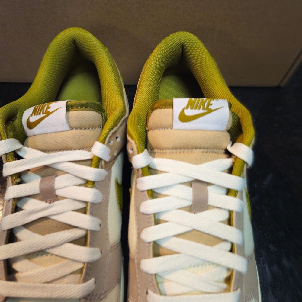 Sz Various Nike Beige Dunk Low Sneakers