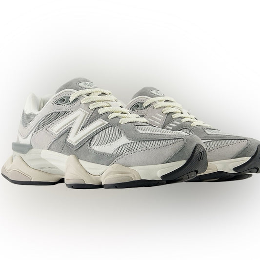 NEW BALANCE 9060 sz 10.5 gray