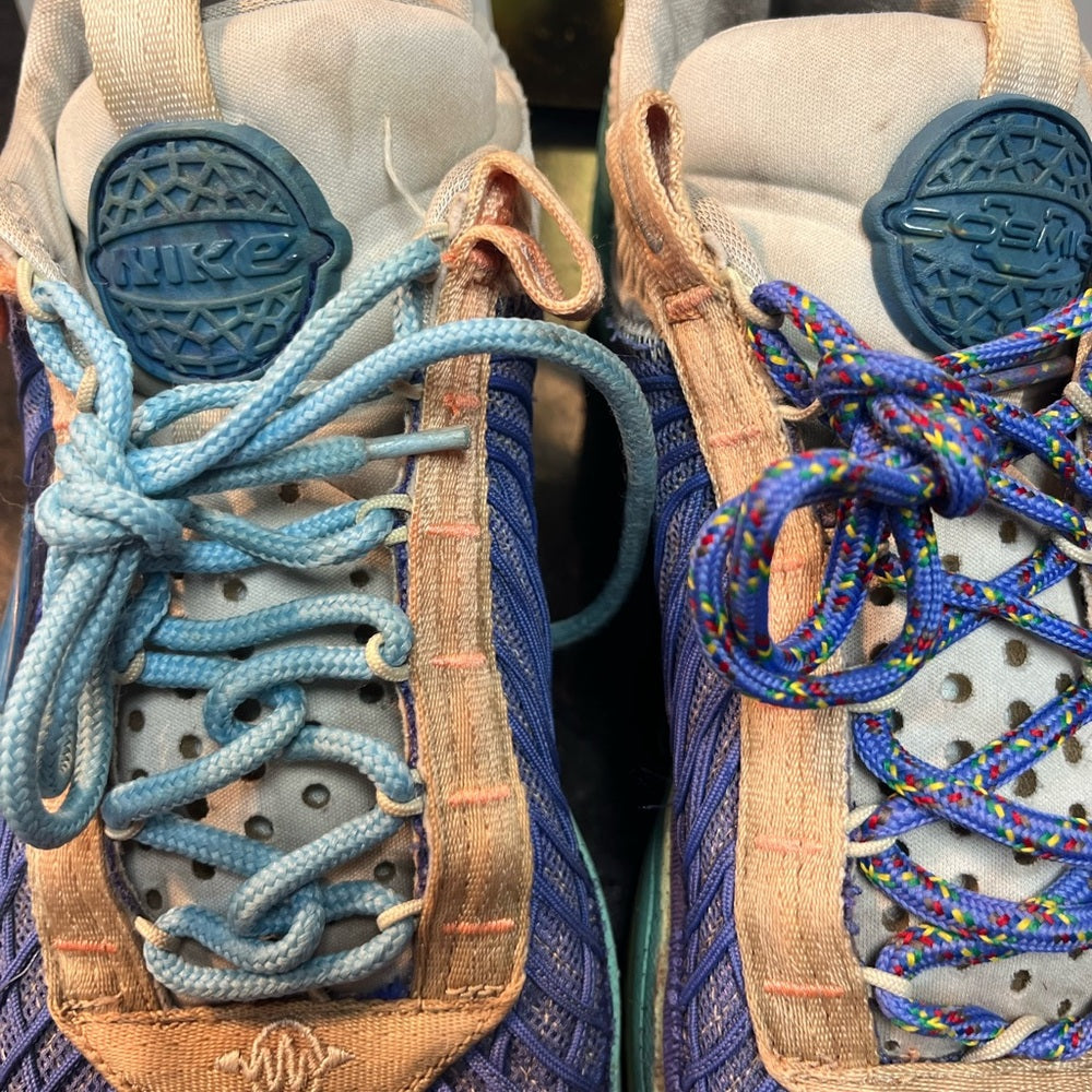 Nike Cosmic Unity Size 10 Blue/teal/light