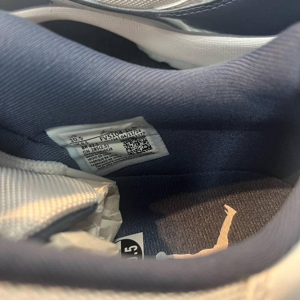 Sz 10.5 Jordan retro 11 lows blue Nwb