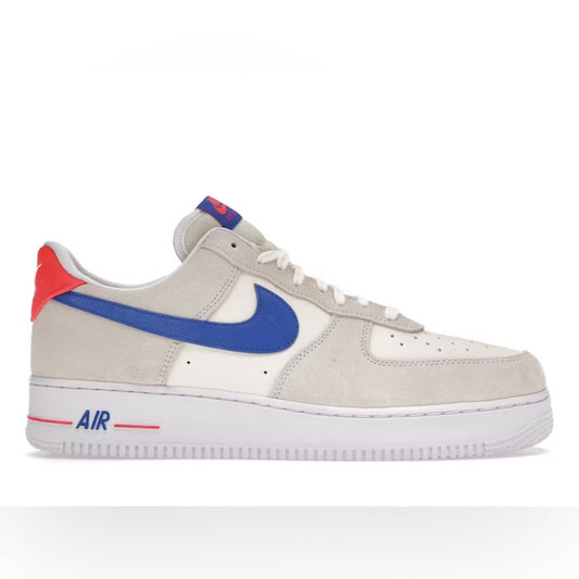 Sz 10 Nike Air Force 1 Low '07 LV8 coco milk & royal blue