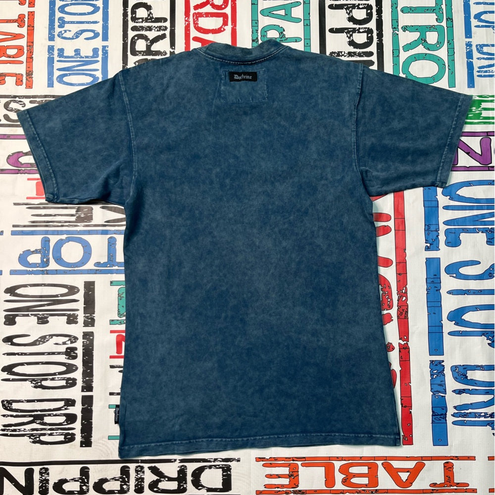 Doctrine graphic tee Sz various