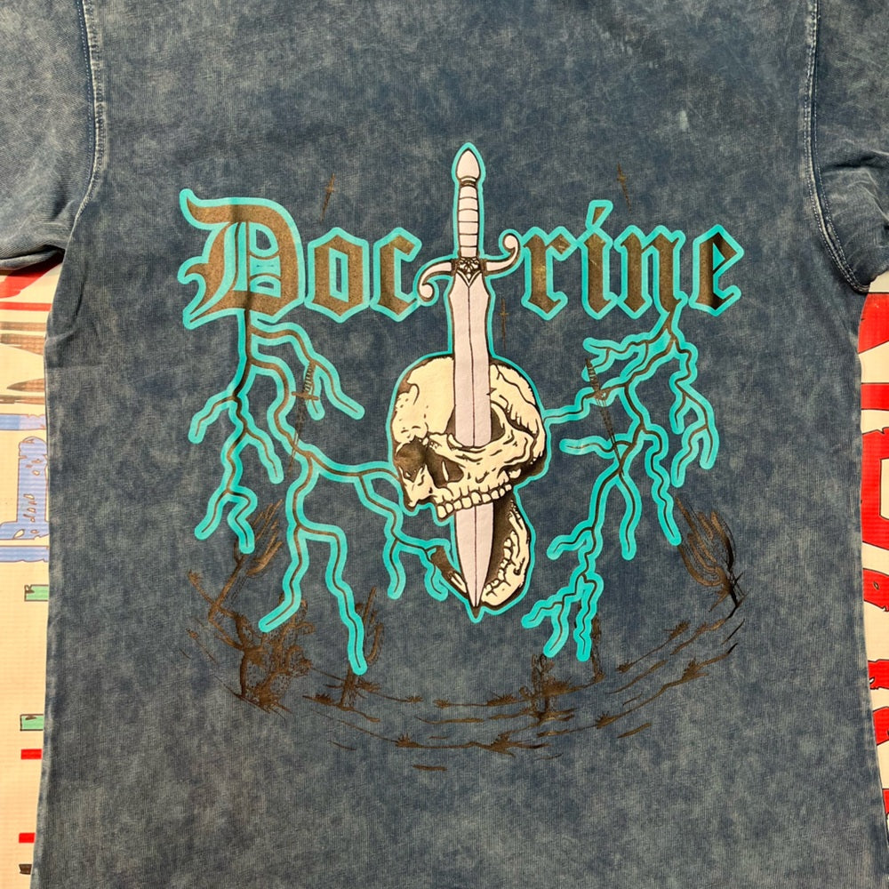 Doctrine graphic tee Sz various