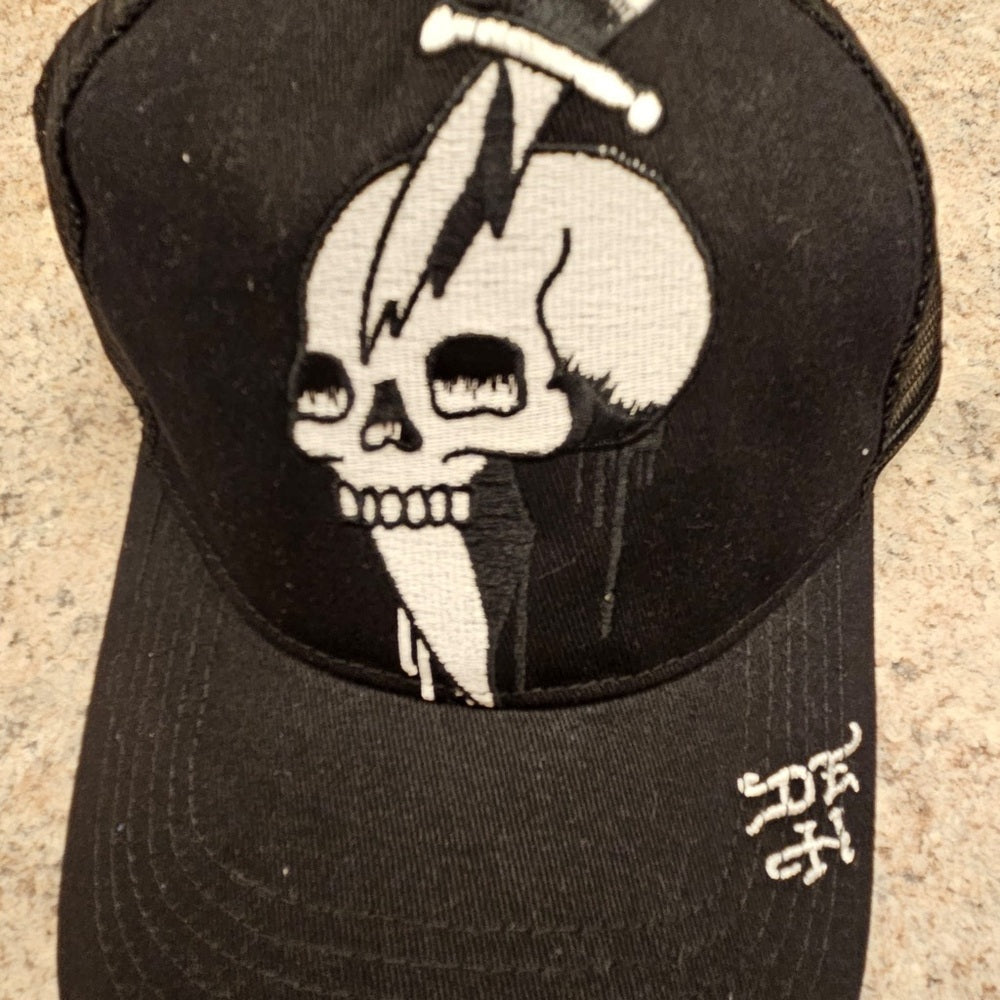 Ed hardy trucker cap one size fits all