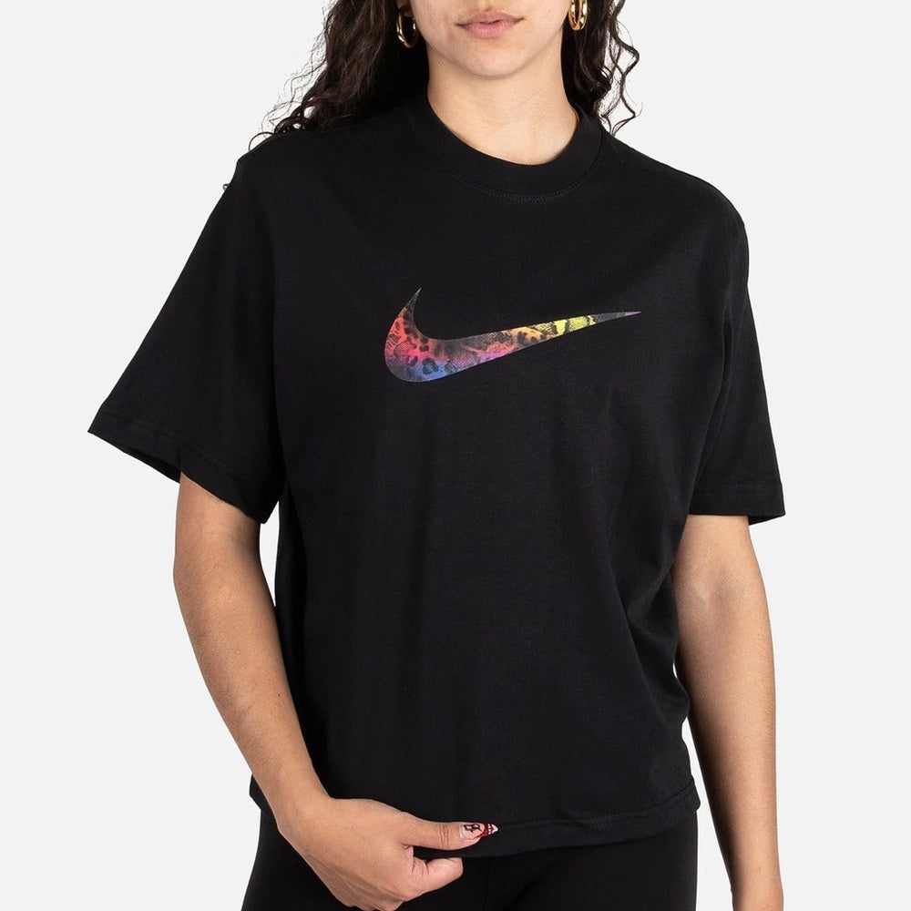 Nike women’s tee sz Various
