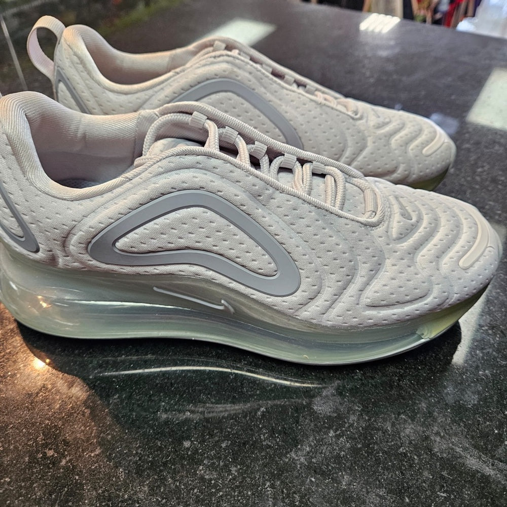 Nike Air Max 720 Vast Wolf Grey sz 6.5