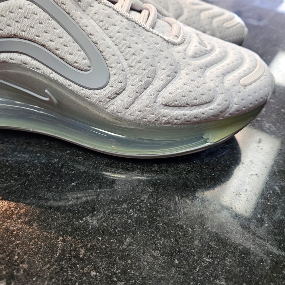Nike Air Max 720 Vast Wolf Grey sz 6.5