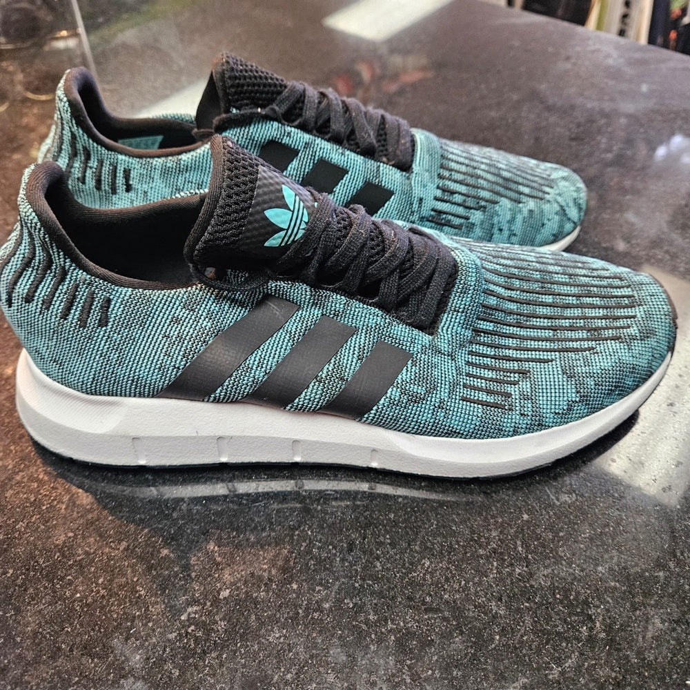 Adidas Swift Run Men's Shoes Mint-Core Black-Cloud White EE4440 size 11.5