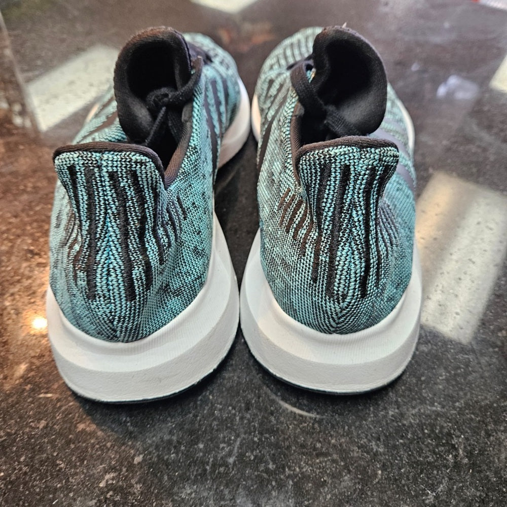 Adidas Swift Run Men's Shoes Mint-Core Black-Cloud White EE4440 size 11.5