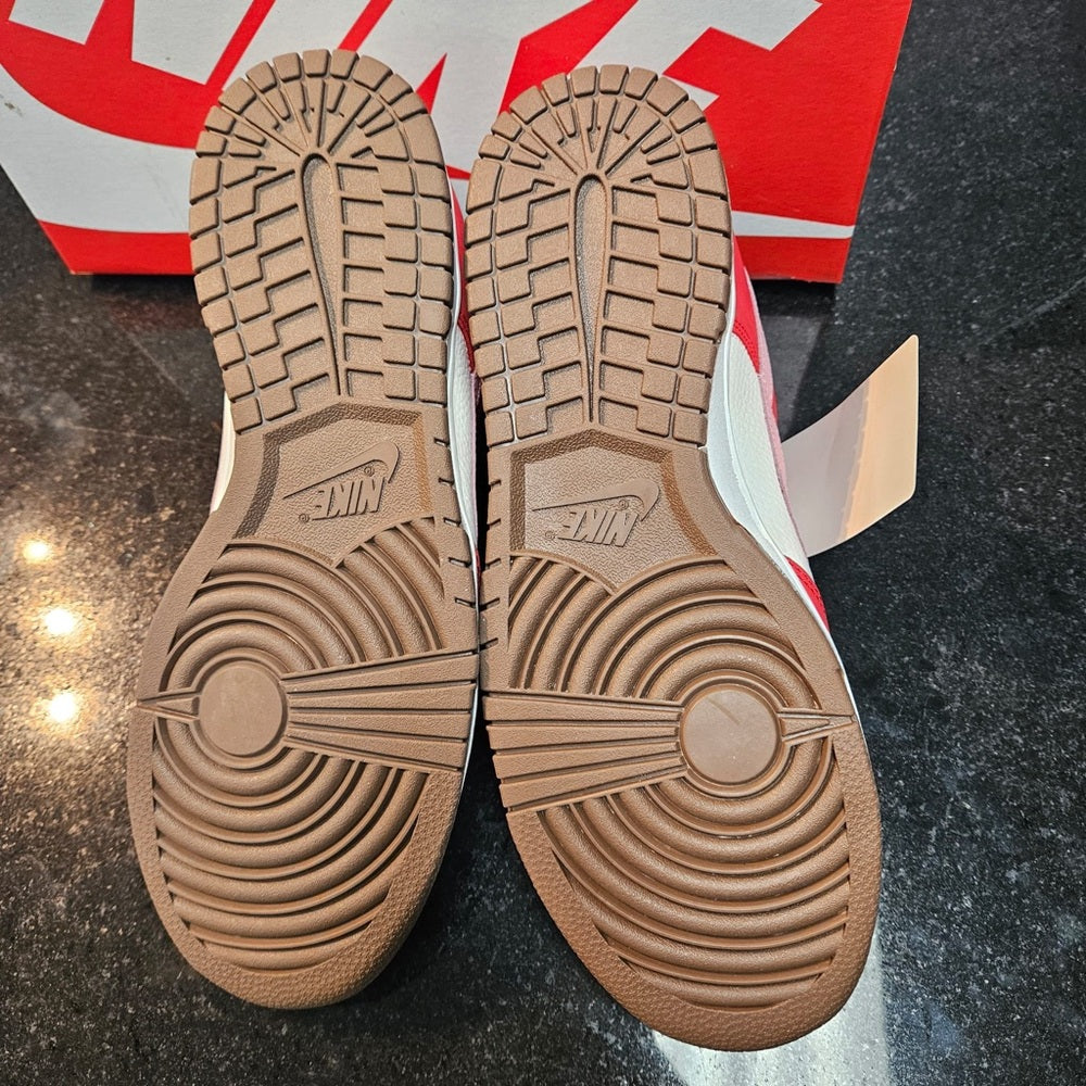 DUNK LOW PREMIUM 'BACON' SZ 10 NWB