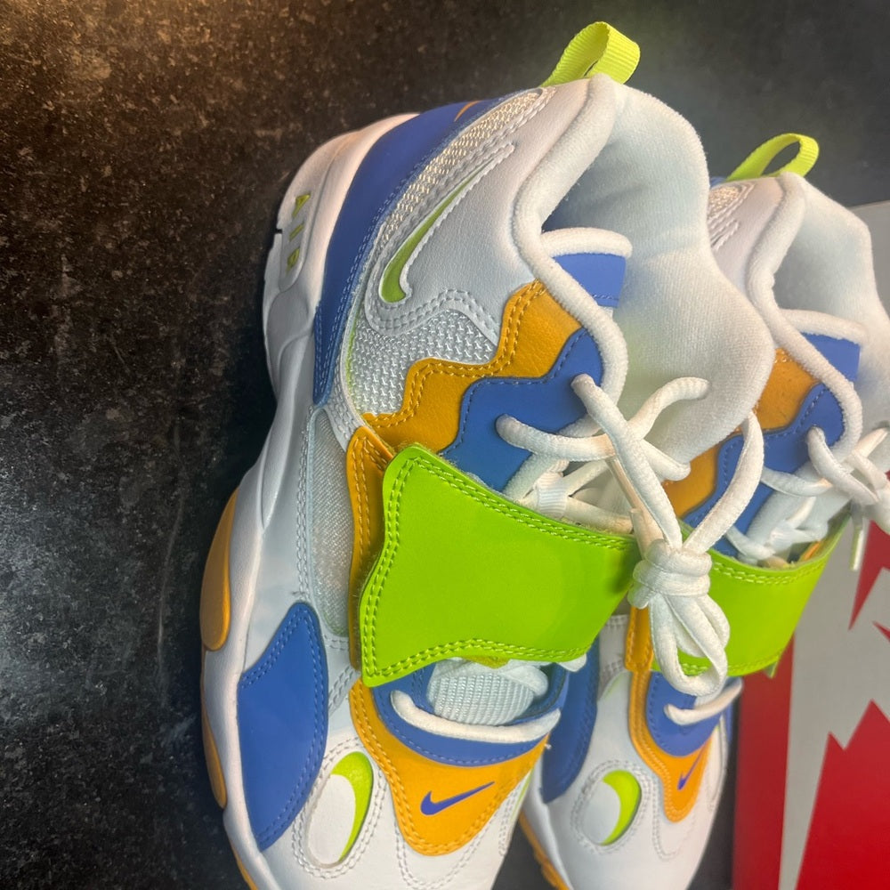 Nike AIR SPEED TURF (GS) size 7y NEW 7 BOY/ WOMEN/ 8.5