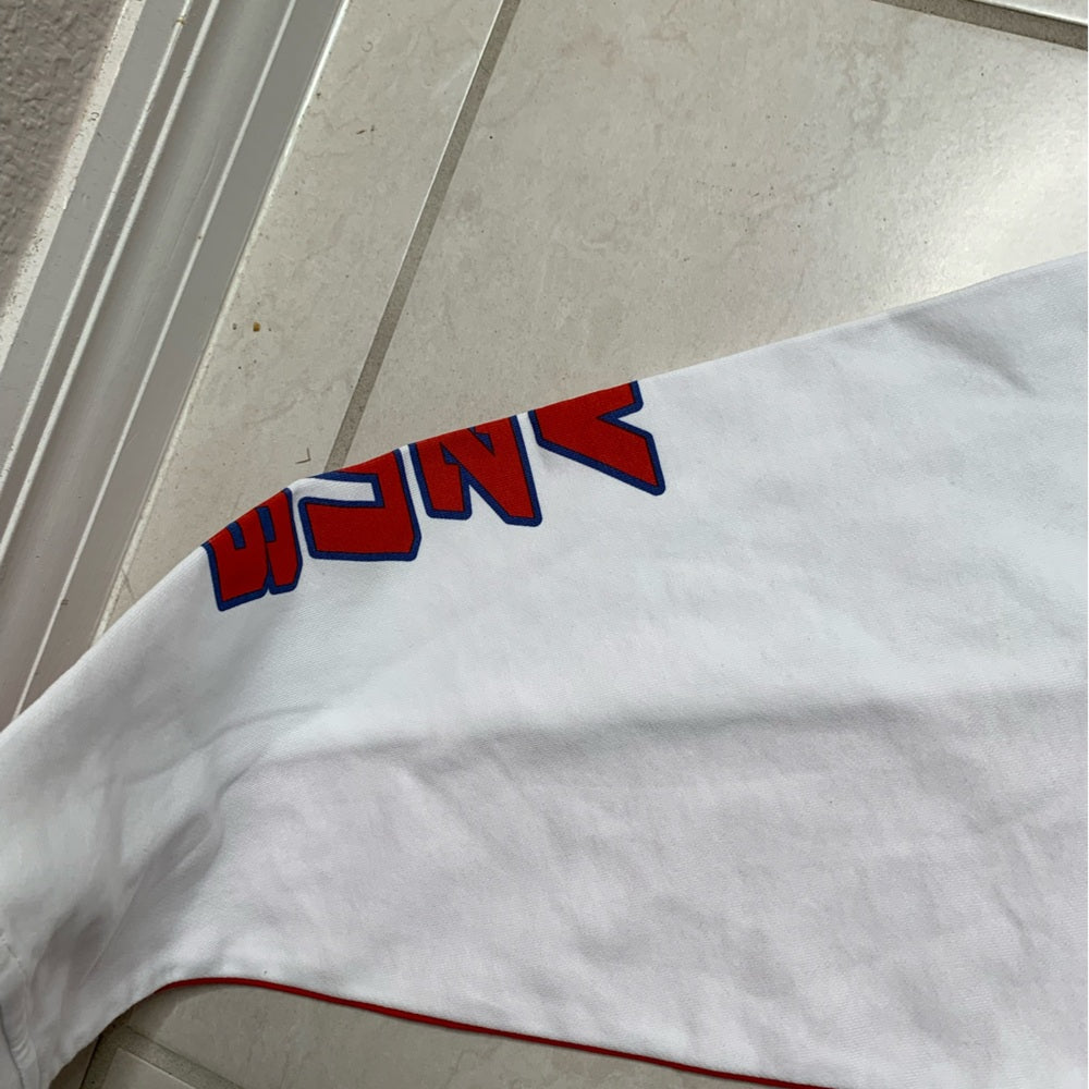 Visions long sleeve Sz large multi colored