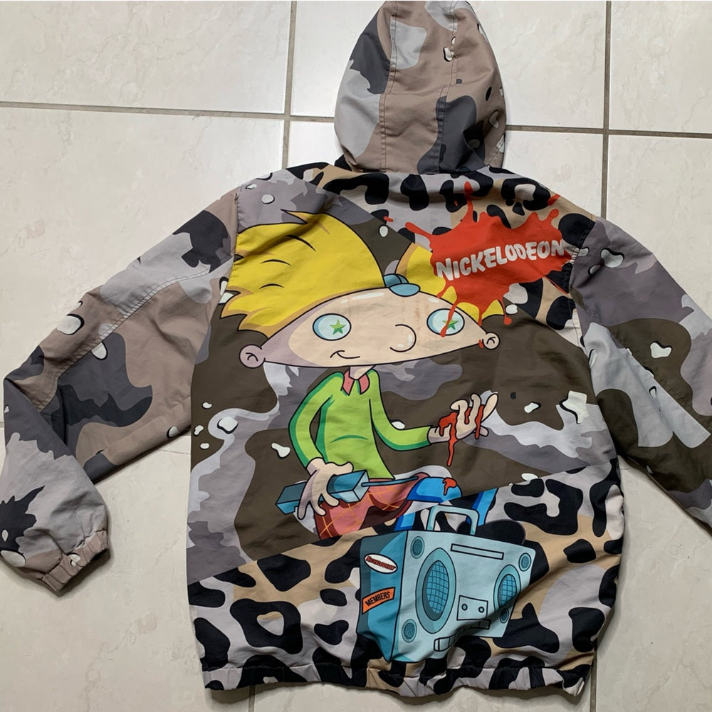 MEMBERS ONLY X Nickelodeon “Hey Arnold” large Camo Hooded Jacket Windbreaker Zip