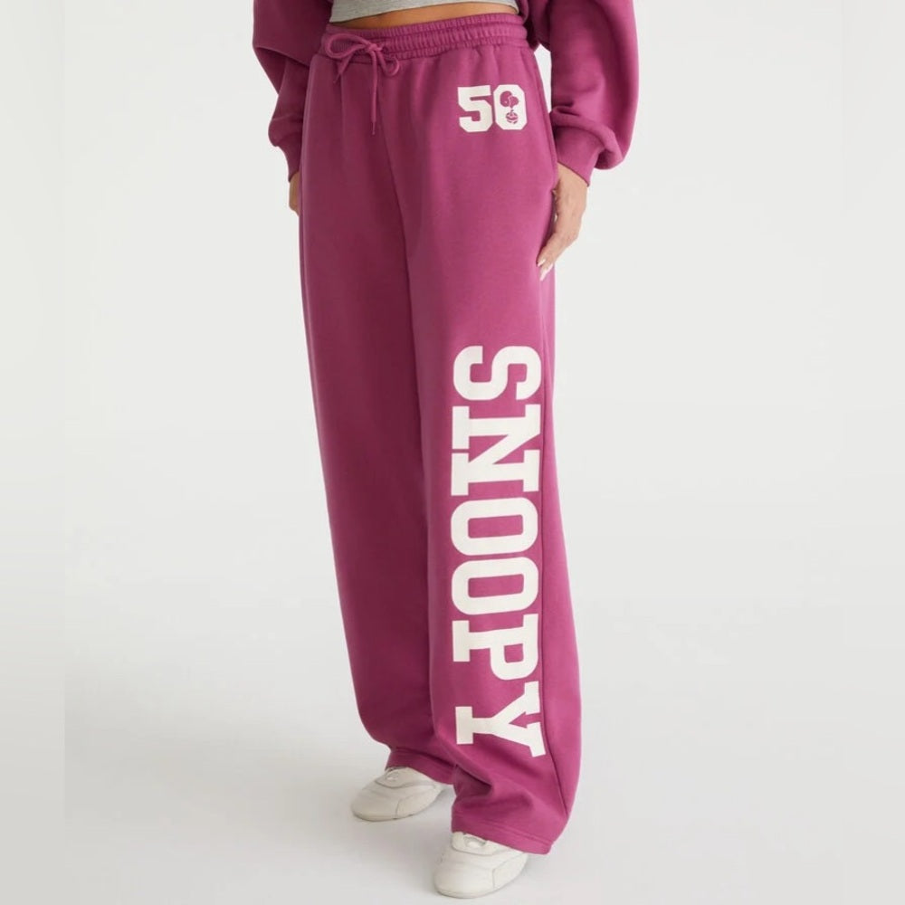 Peanuts® | Aéropostale Snoopy 50 Straight Leg Sweatpants