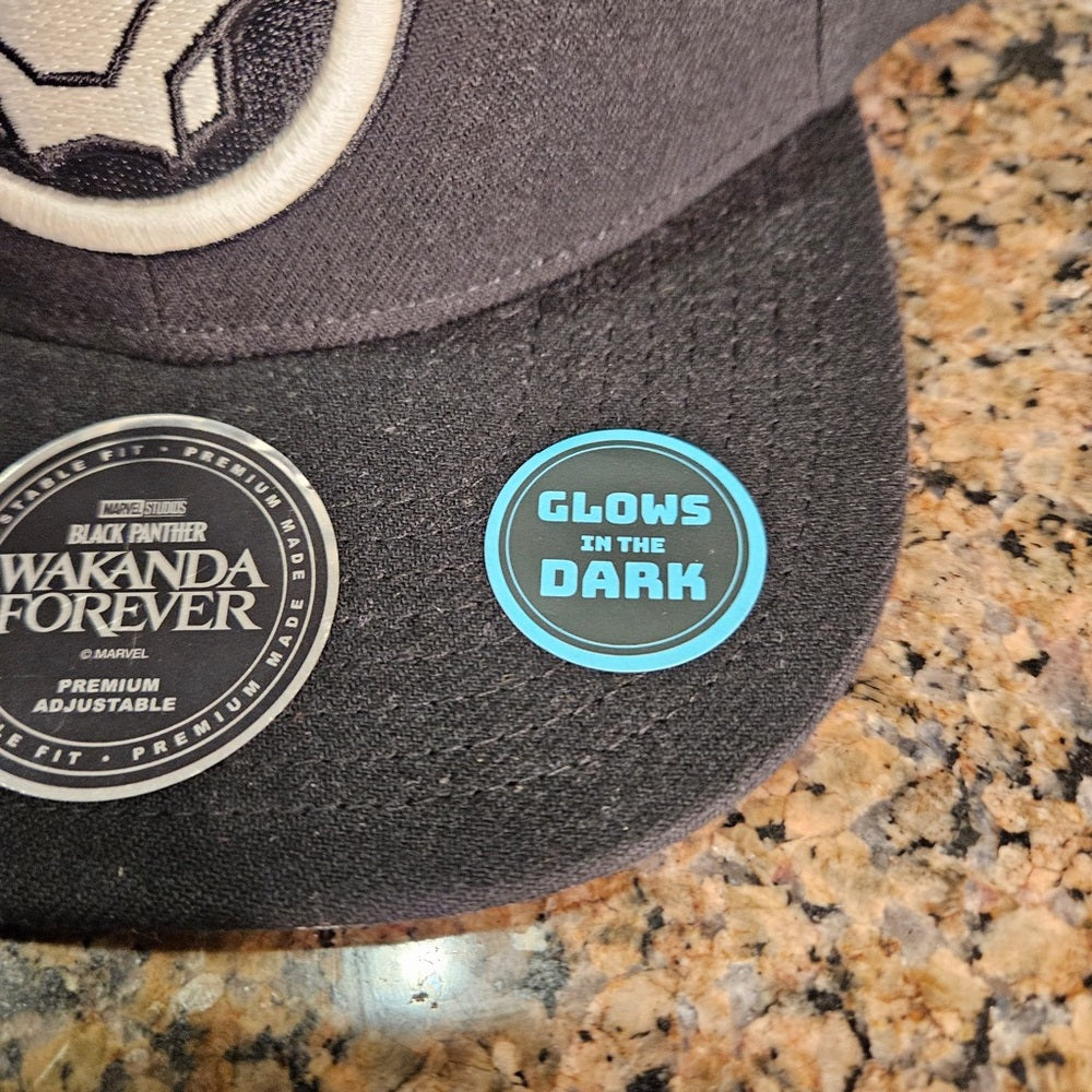 Marvel Black Panther Glow-in-the-Dark Cap