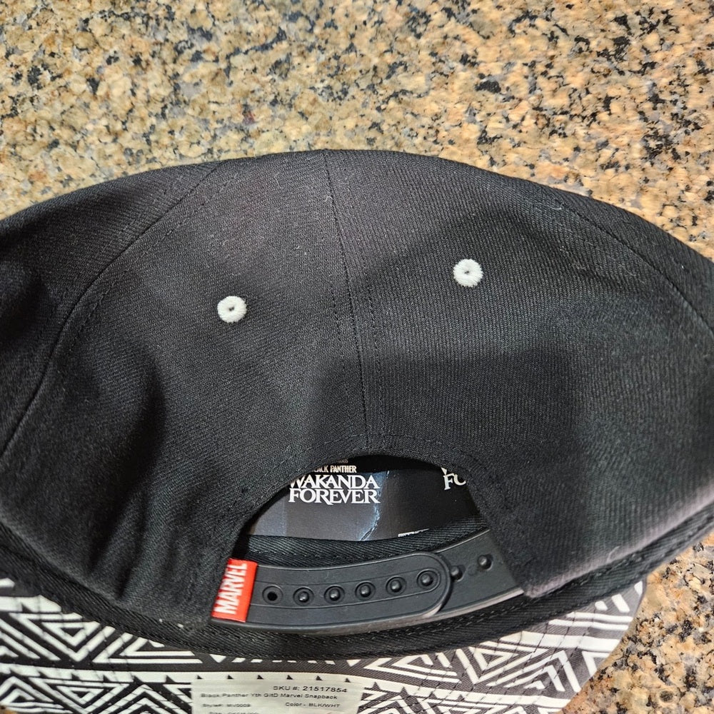 Marvel Black Panther Glow-in-the-Dark Cap