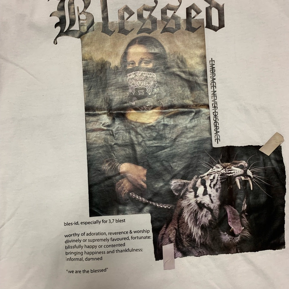 Sz medium blessed graphic tee white