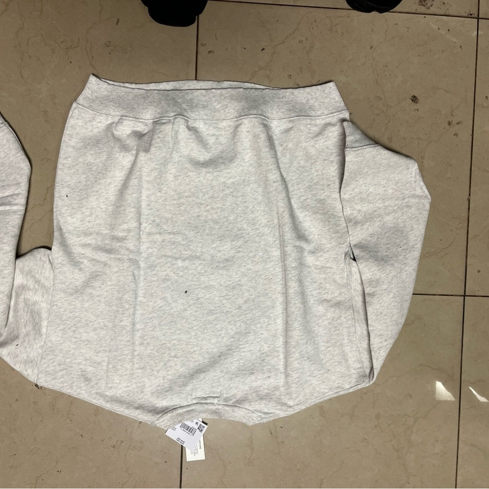 AE Logo Graphic Relaxed Crew Neck Sweatshirt