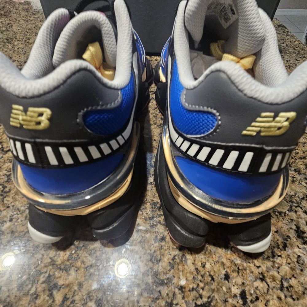 New Balance
9060 "Blue/Pink" sneakers