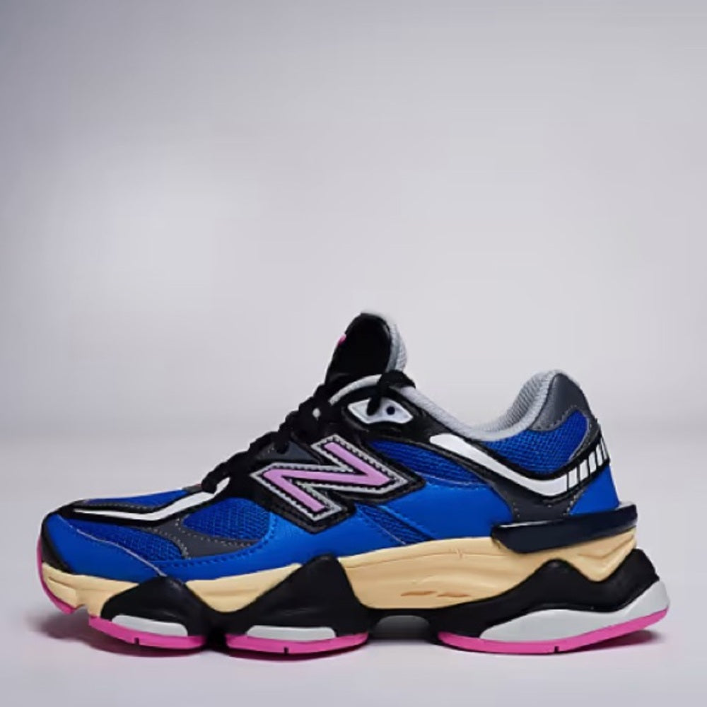 New Balance
9060 "Blue/Pink" sneakers