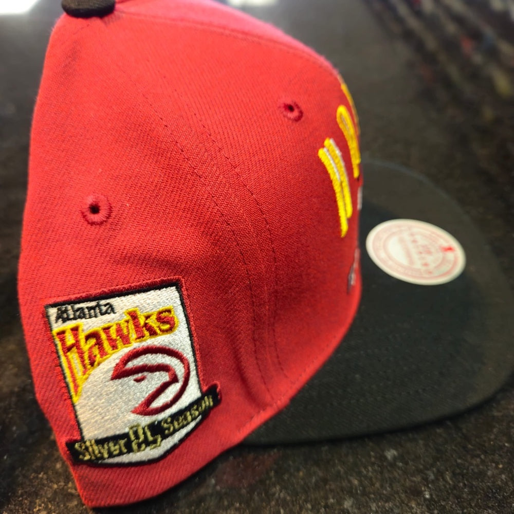 Mitchell & Ness Atlanta hawks Red and Black Hawks Basketball Cap