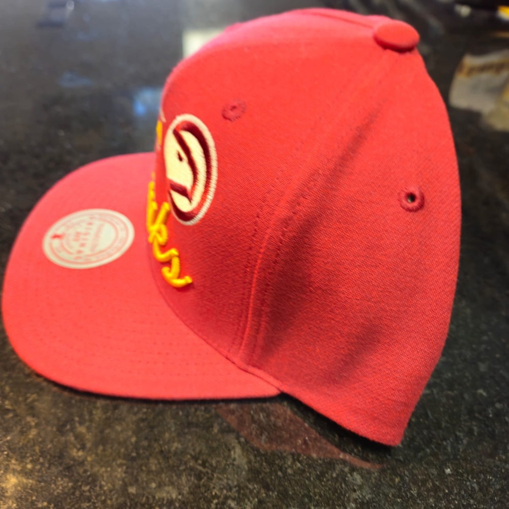 Atlanta Hawks Red Cap SnapBack one sz fits all