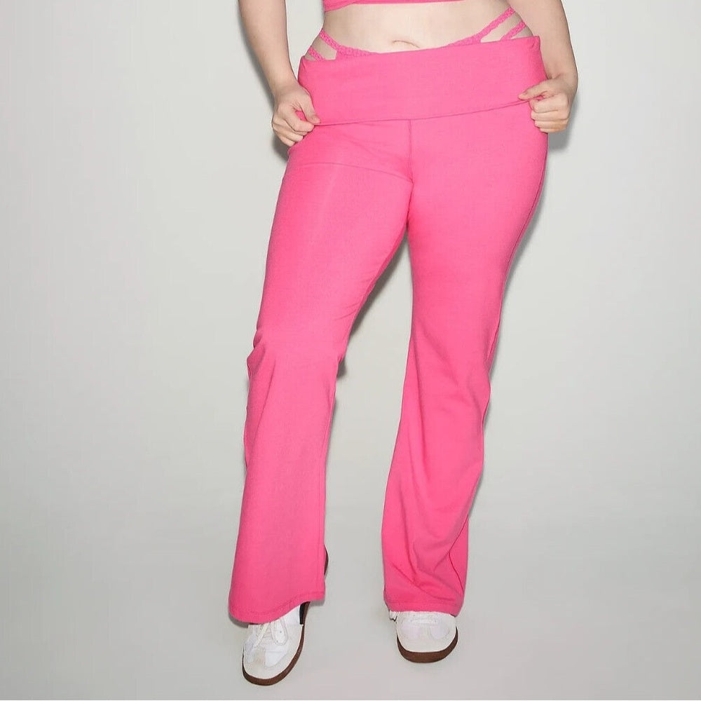 VICTORIA'S SECRET PINK LIMITED EDITION CARMINE ROSE BLING FLARE LEGGINGS