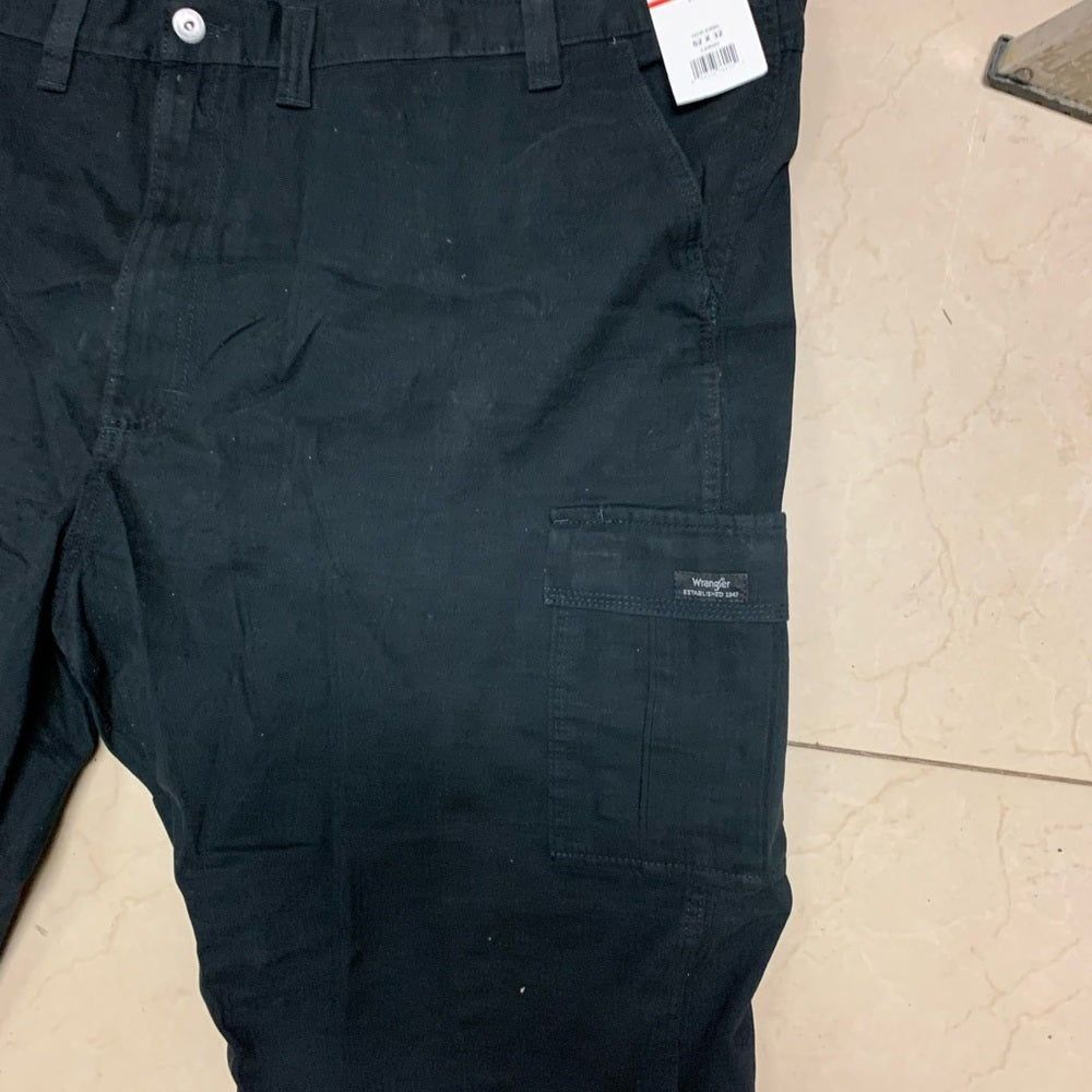 SZ 52 Men's BIG & Tall Black Cargo Pants